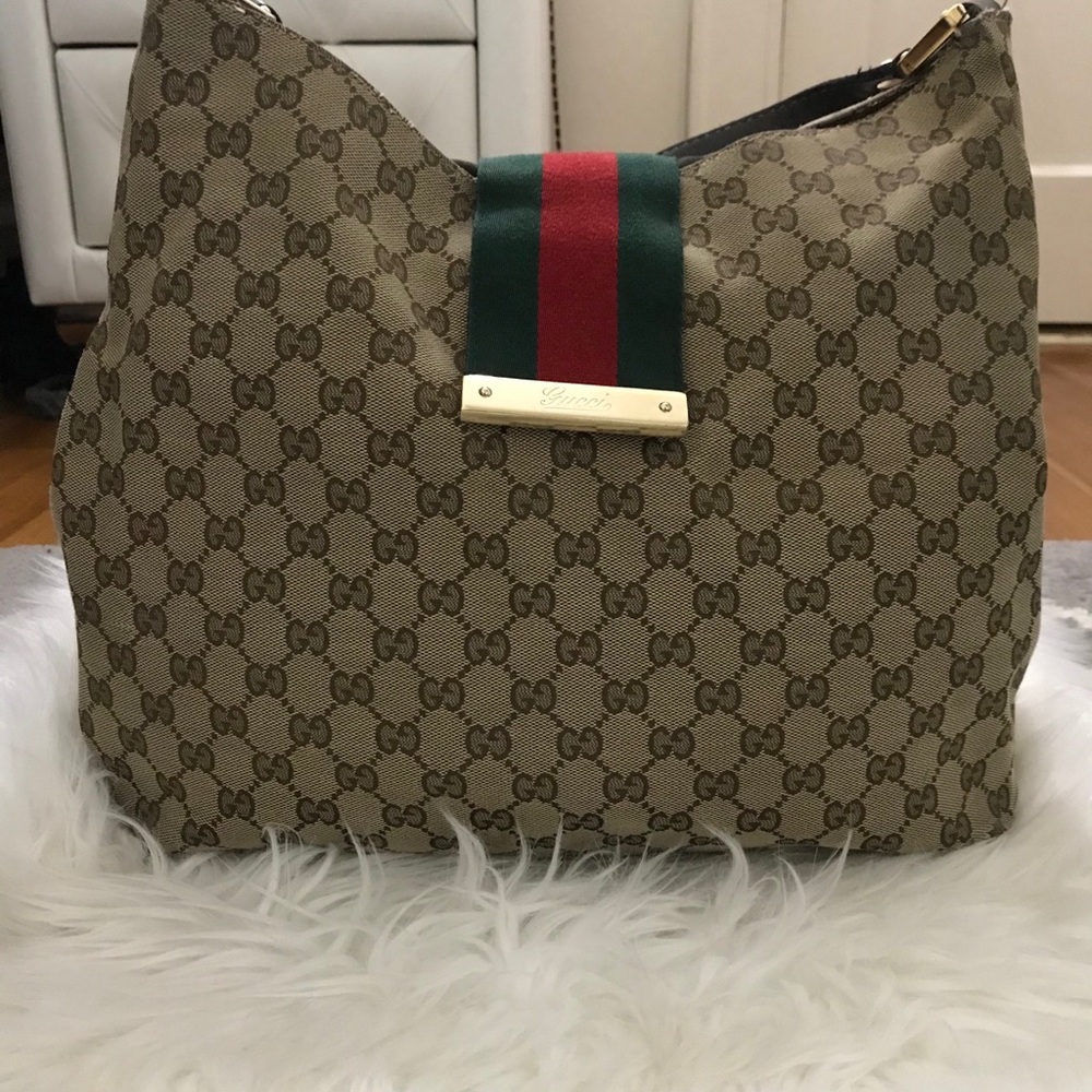**AUTHENTIC VINTAGE GUCCI HOBO BAG**